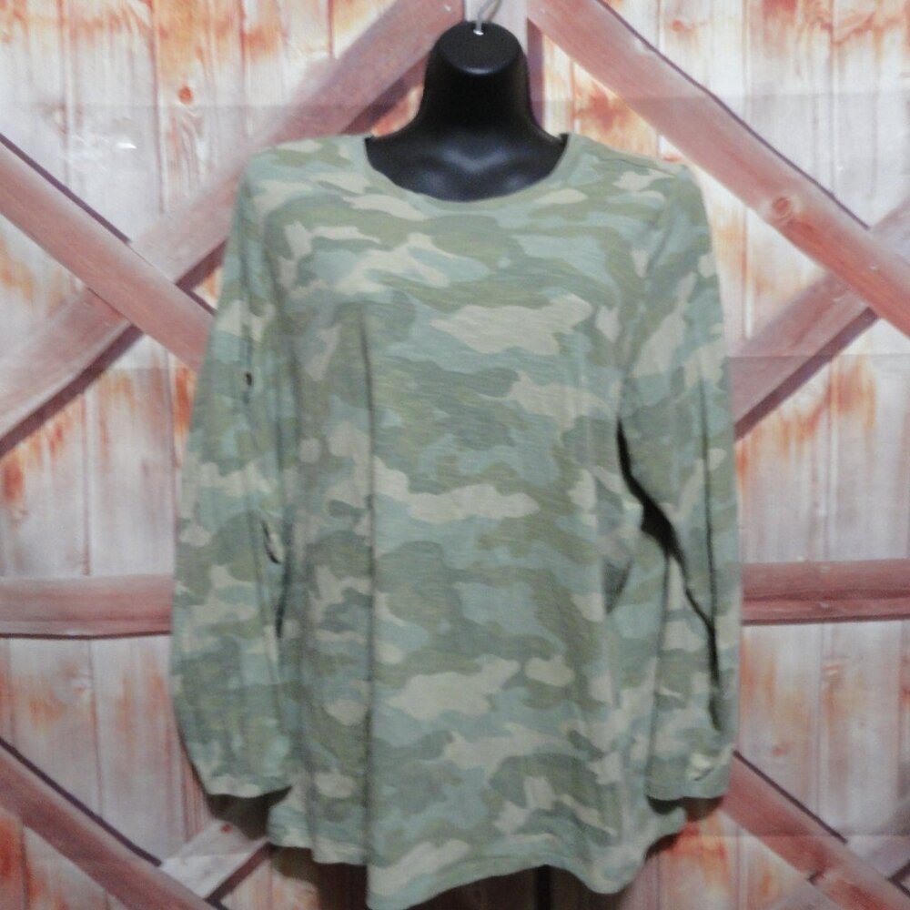 Sonoma Camo long sleeve T sz 1Xl, gently worn,